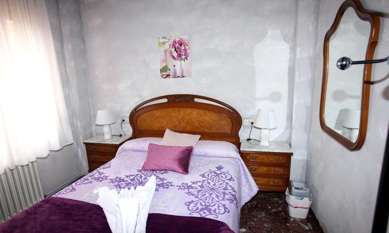 Pension Como En Casa Rincon de Soto エクステリア 写真
