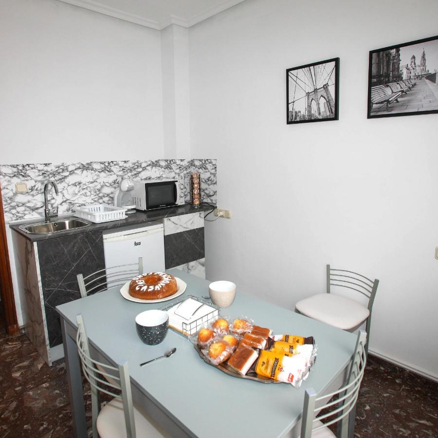 Pension Como En Casa Rincon de Soto エクステリア 写真